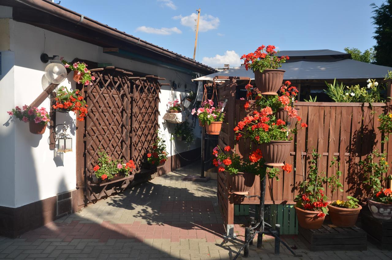 Motel Eden Zamość Esterno foto